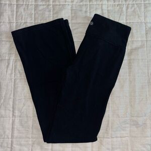 EUC Athleta flare leggings - black size 14 girls